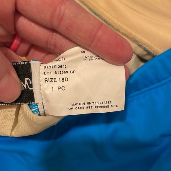 Miraclesuit Brand Women's size 18D Halter Tankini Top Pool Blue Separates - Picture 7 of 7